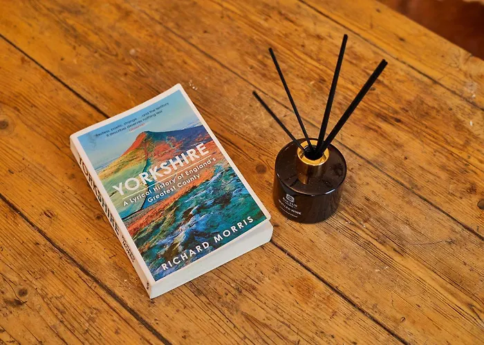 Host & - Daisy Masham